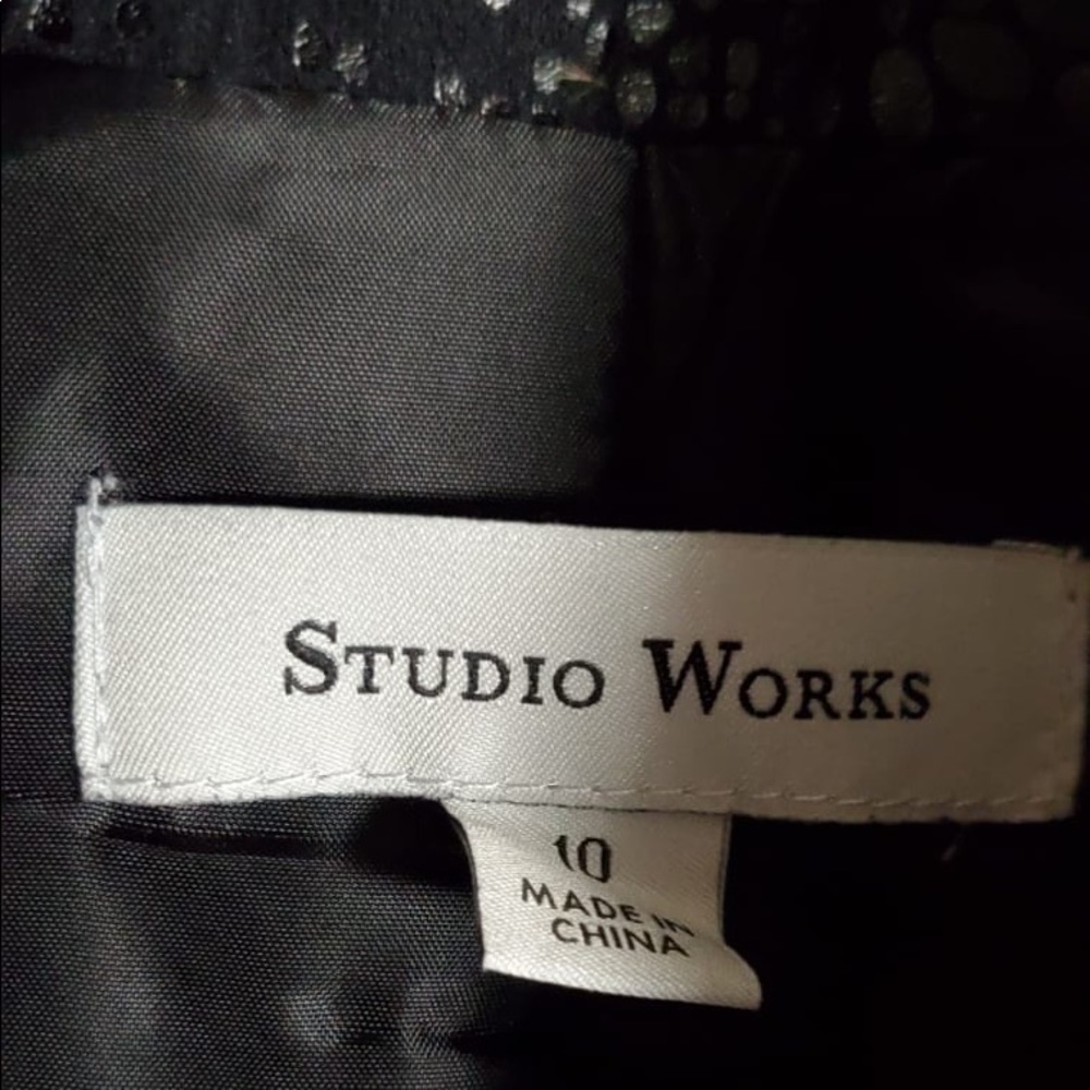 Jacket - Picture 3 of 3